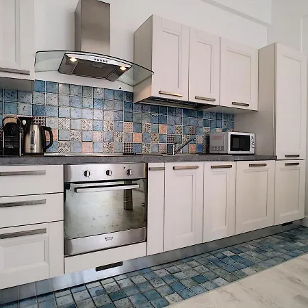 Nestor&jeeves - Royal - Central, Close Sea * Nice